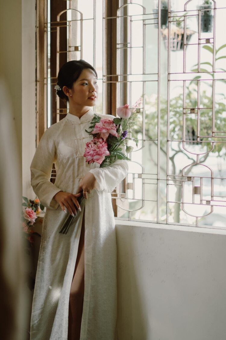 Bó hoa cưới sen juwaba – dịu dàng và truyền thống Bó hoa cưới sen juwaba – dịu dàng và truyền thống