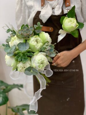 Bó hoa cưới sen trắng phối sen đá – Lotus Đà Nẵng