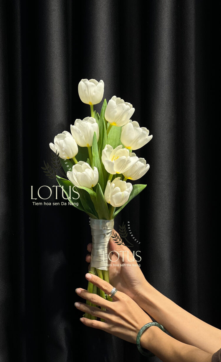 TULIPT432 Bó Hoa Cưới Tulip Trắng Nhập Khẩu Hà Lan